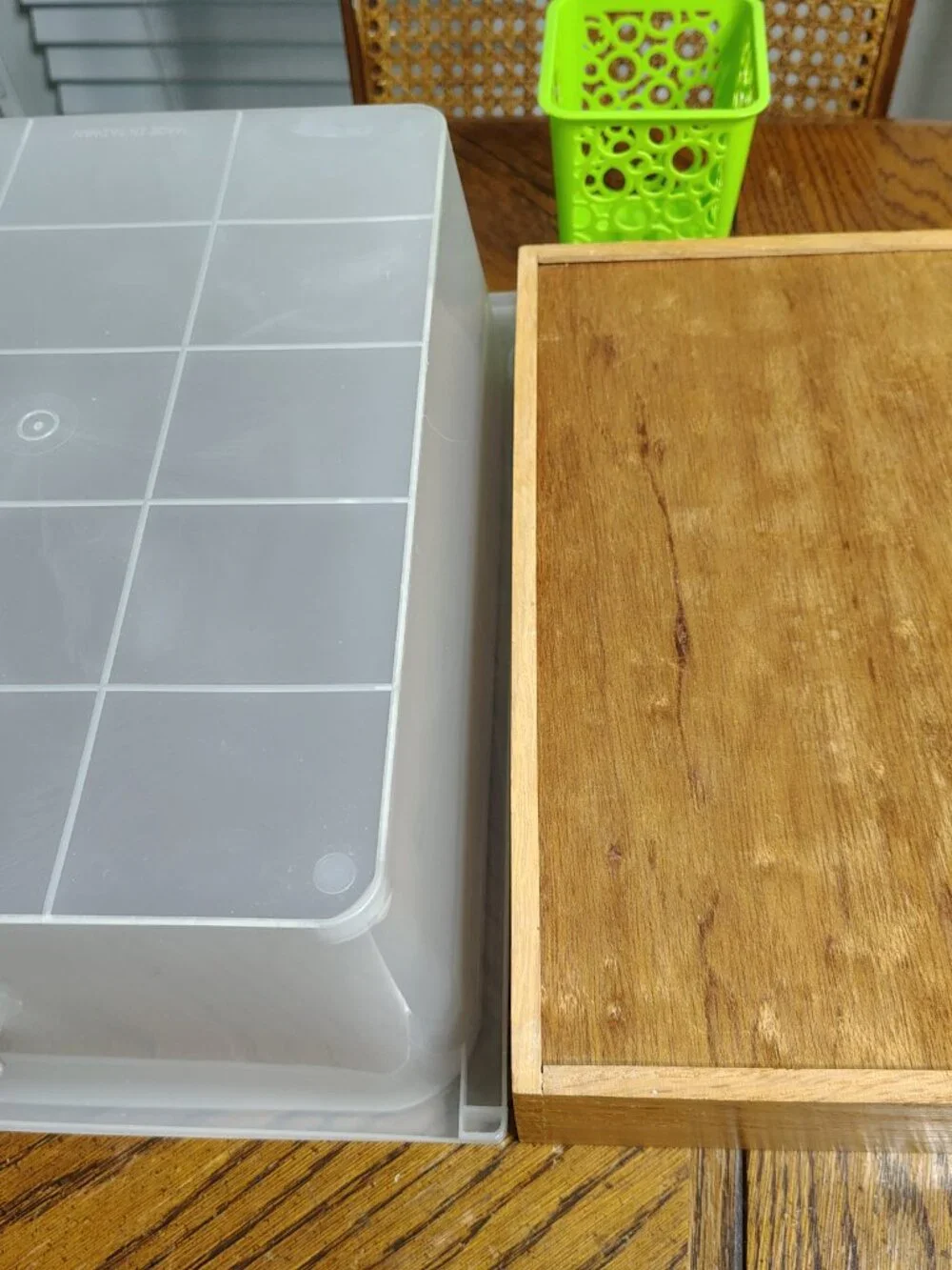 two storge trays